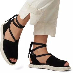 SOREL Women's Out 'N About Streetworks Drille Flat Sandals Black size 7.5